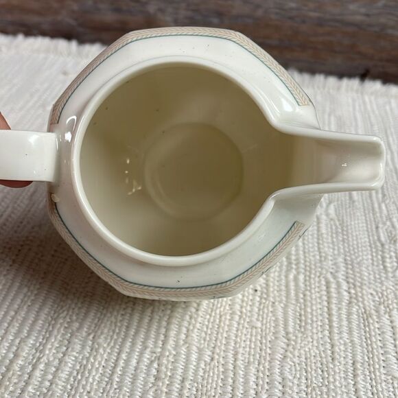 Wedgwood Ivory China Creamer Pitcher - Picture 5 of 6